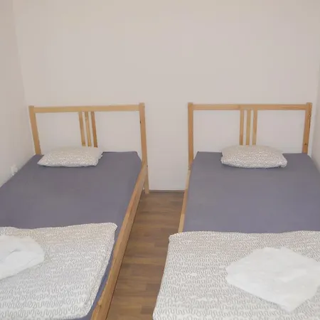 Castle View Apartment *