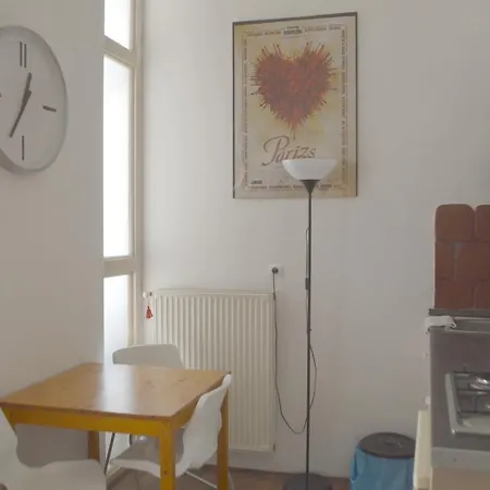 Castle View Apartment *